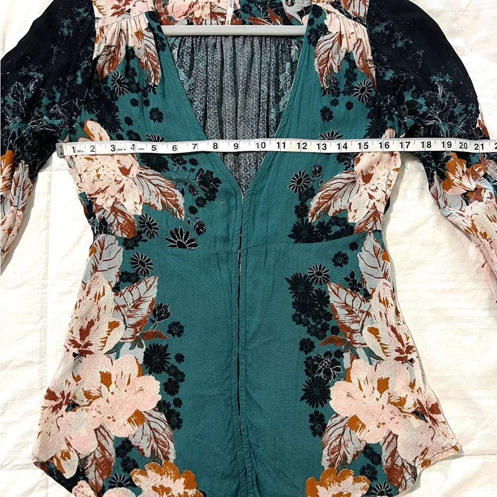 Free People Boho Top Long Sleeve Deep V Neck Tunic Teal Floral XS EUC